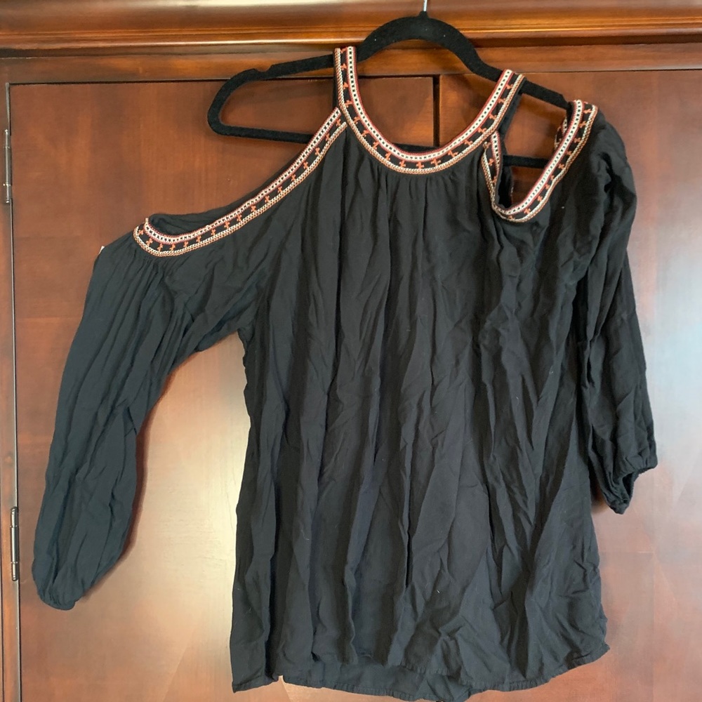 Off the shoulder top - Picture 3 of 3